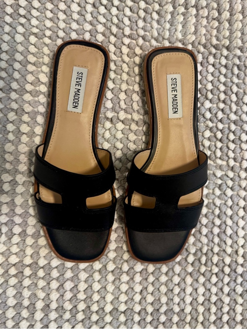 Steve Madden Black Dual-Strap Slide Sandals 7.5